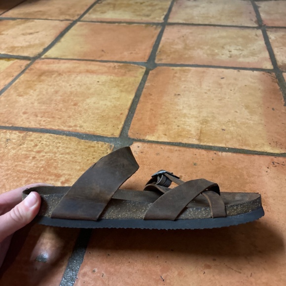 Sandals - Picture 2 of 3